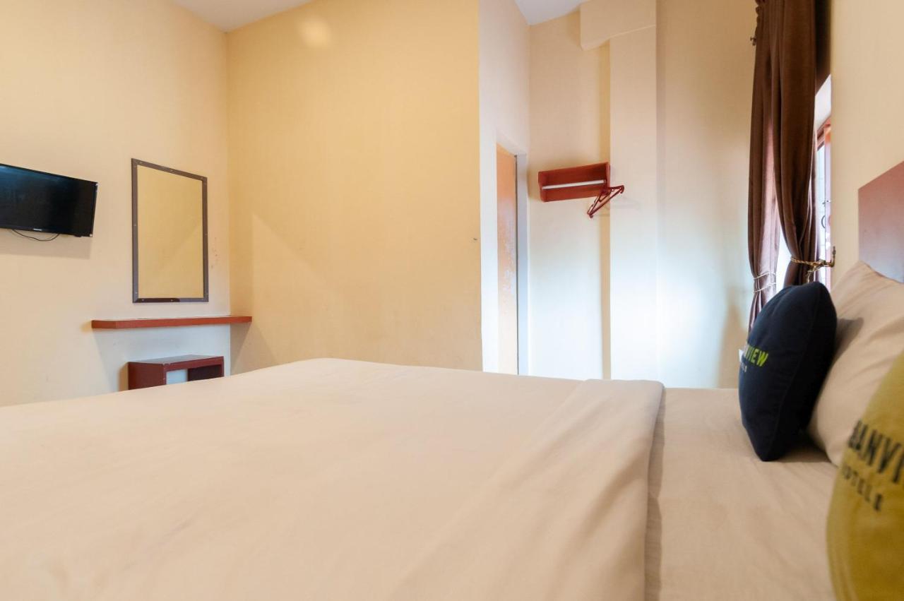 Urbanview Hotel Syariah Residence Medan By Reddoorz Exterior photo