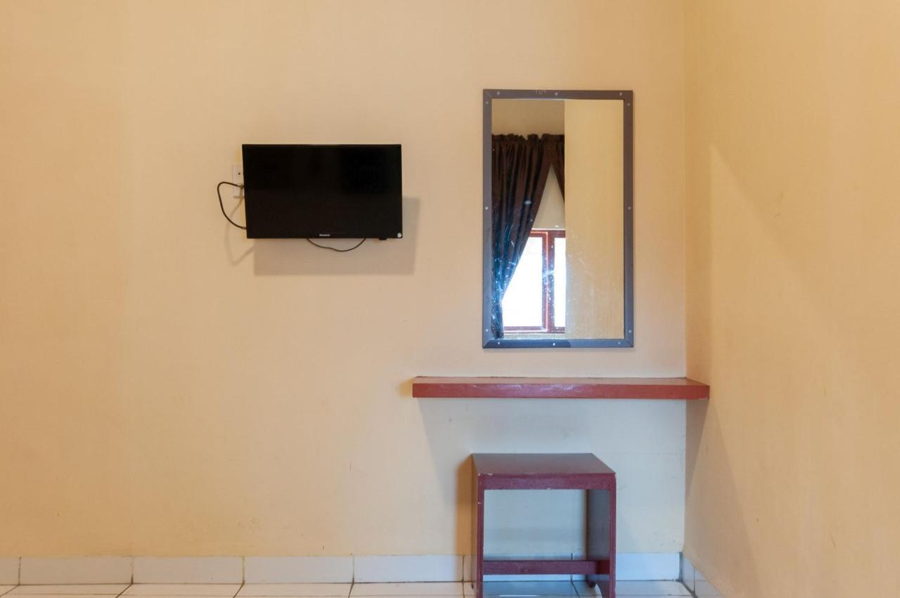 Urbanview Hotel Syariah Residence Medan By Reddoorz Exterior photo